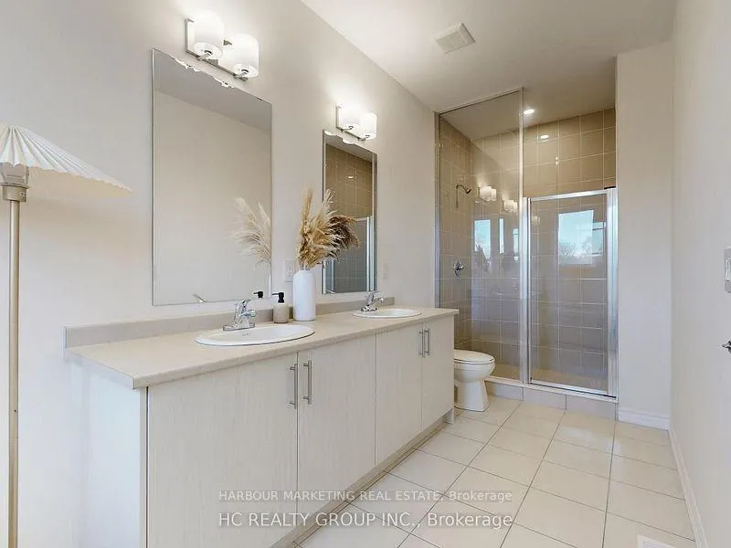 Photo 8 of Unit 5, 66 Main Street, King, Schomberg — HOMEH