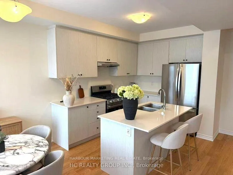 Photo 22 of Unit 5, 66 Main Street, King, Schomberg — HOMEH