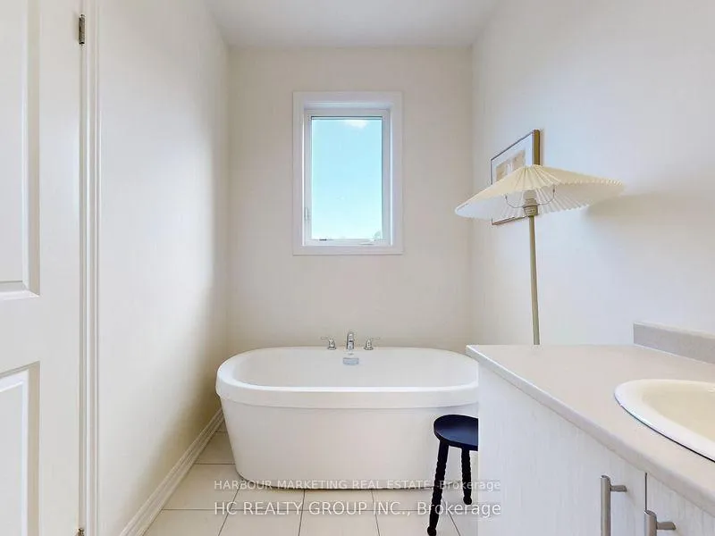 Photo 23 of Unit 5, 66 Main Street, King, Schomberg — HOMEH