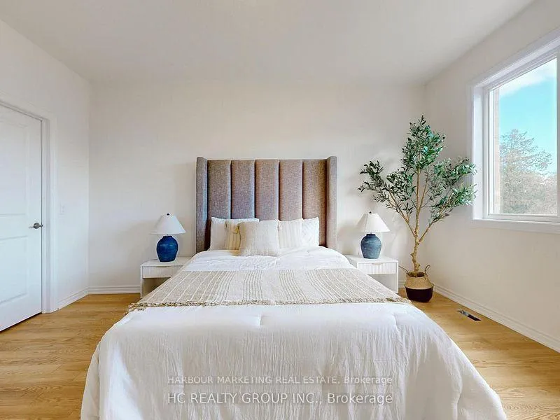 Photo 35 of Unit 5, 66 Main Street, King, Schomberg — HOMEH