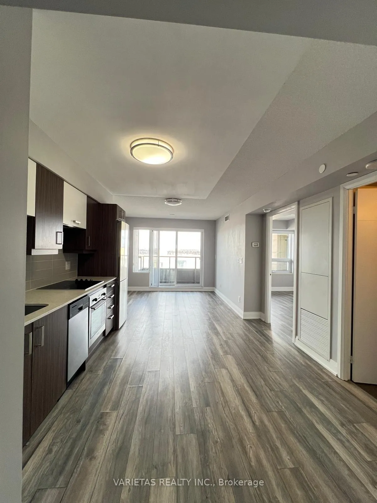 Photo 3 of Unit 1211, 18 Uptown Drive, Markham, Unionville — HOMEH