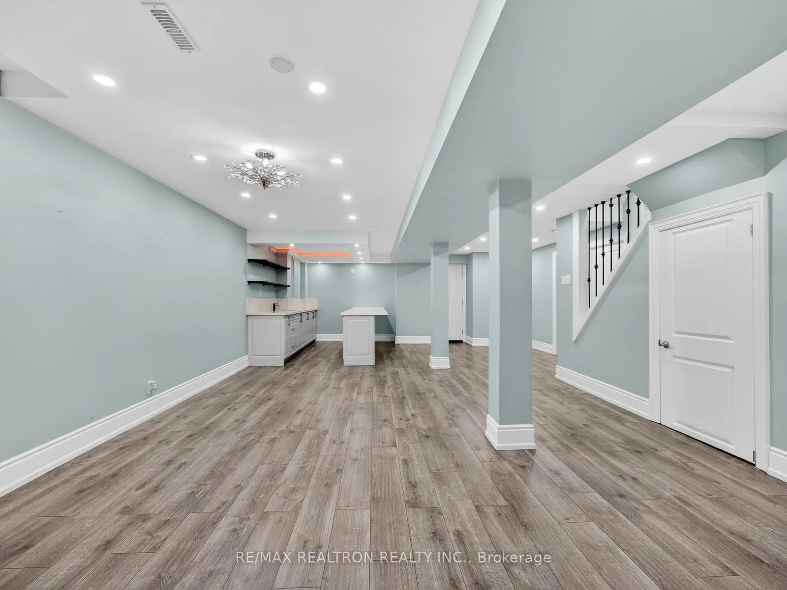 Photo 26 of 33 Ritchie Avenue, Ajax, Central — HOMEH