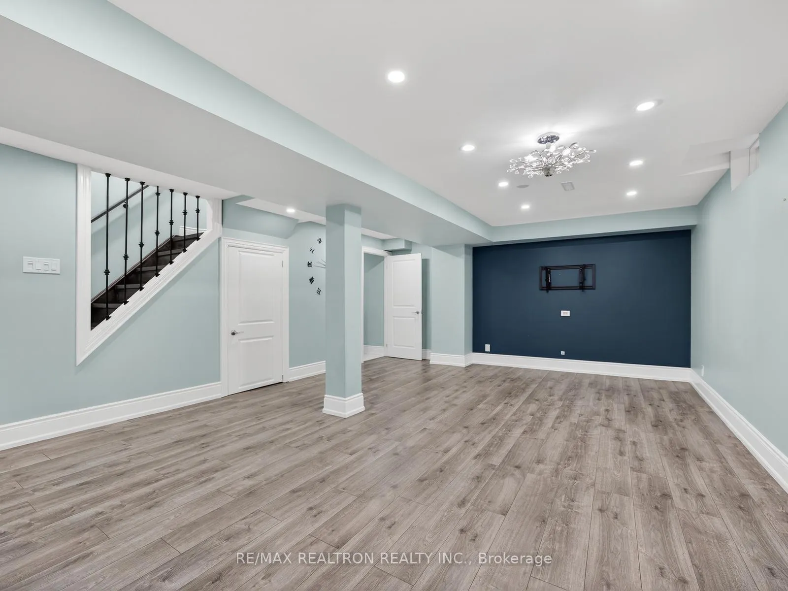 Photo 27 of 33 Ritchie Avenue, Ajax, Central — HOMEH