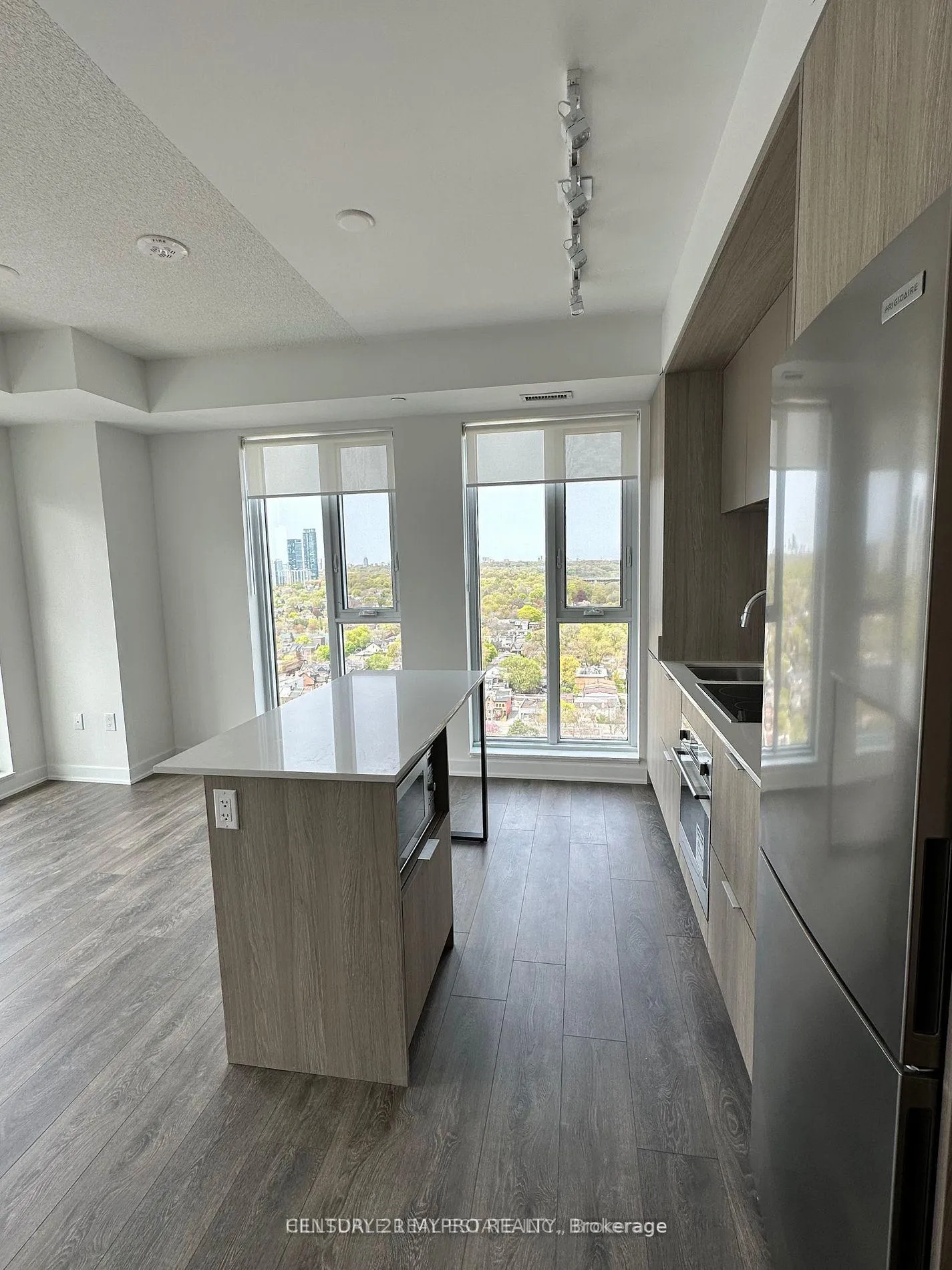 Photo 5 of Unit 2208, 130 River Street, Toronto, Regent Park — HOMEH