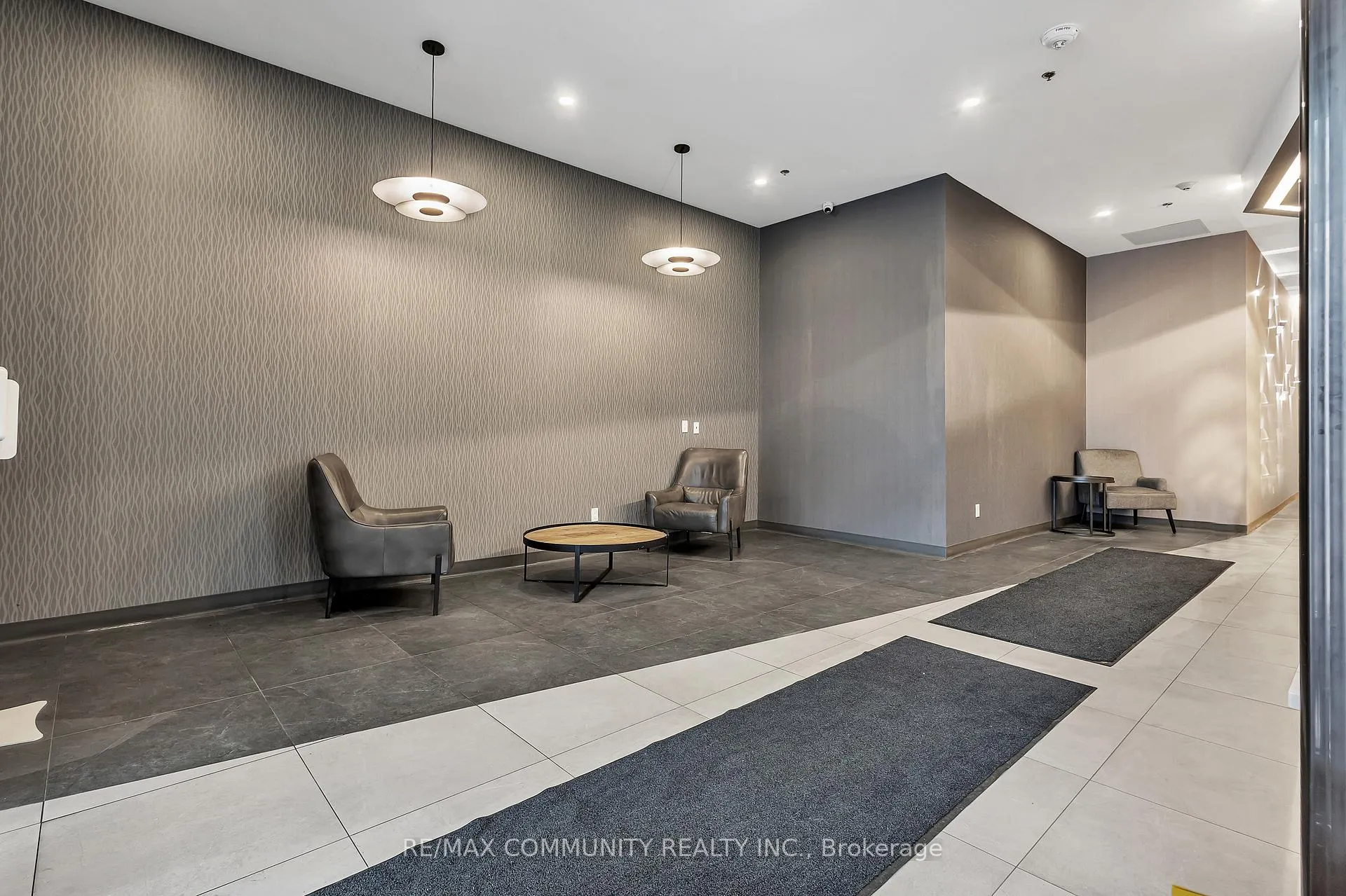 Photo 5 of 60 Frederick Street, Kitchener — HOMEH
