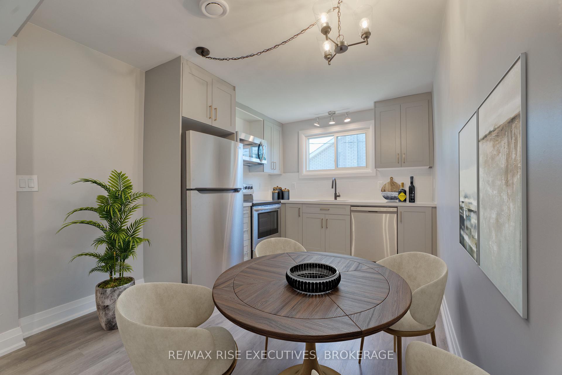 Photo 4 of Unit 2, 19 Baker Street, Kingston, Rideau — HOMEH