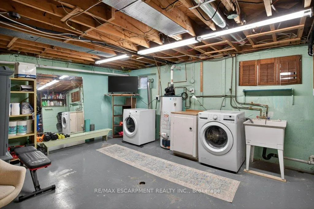 Photo 34 of 31 Dunning Court, Hamilton, Dundas — HOMEH