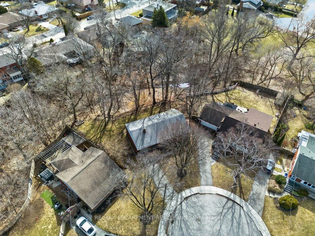 Photo 48 of 31 Dunning Court, Hamilton, Dundas — HOMEH