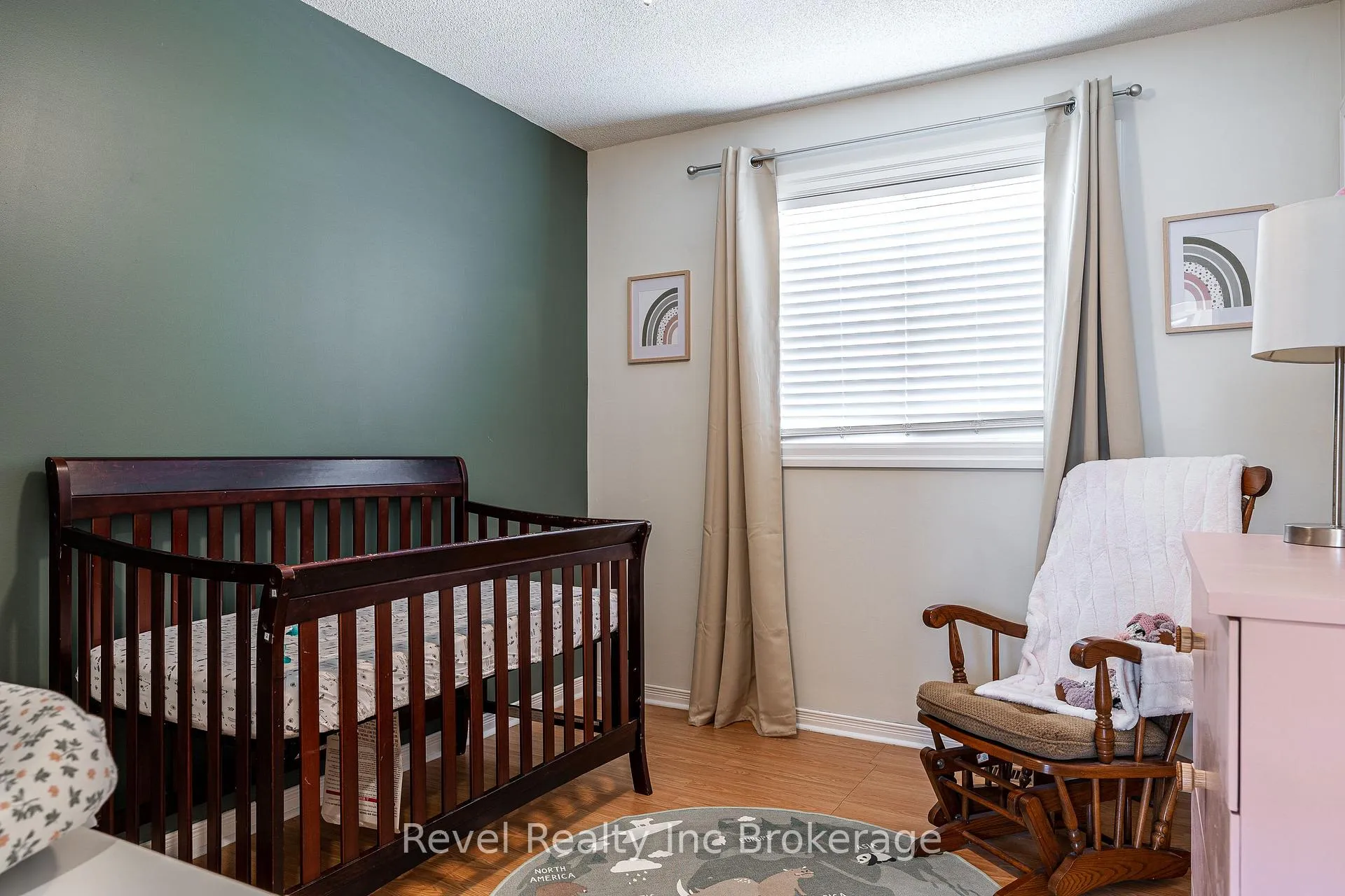 Photo 11 of 195 Freeland Drive, Stratford — HOMEH