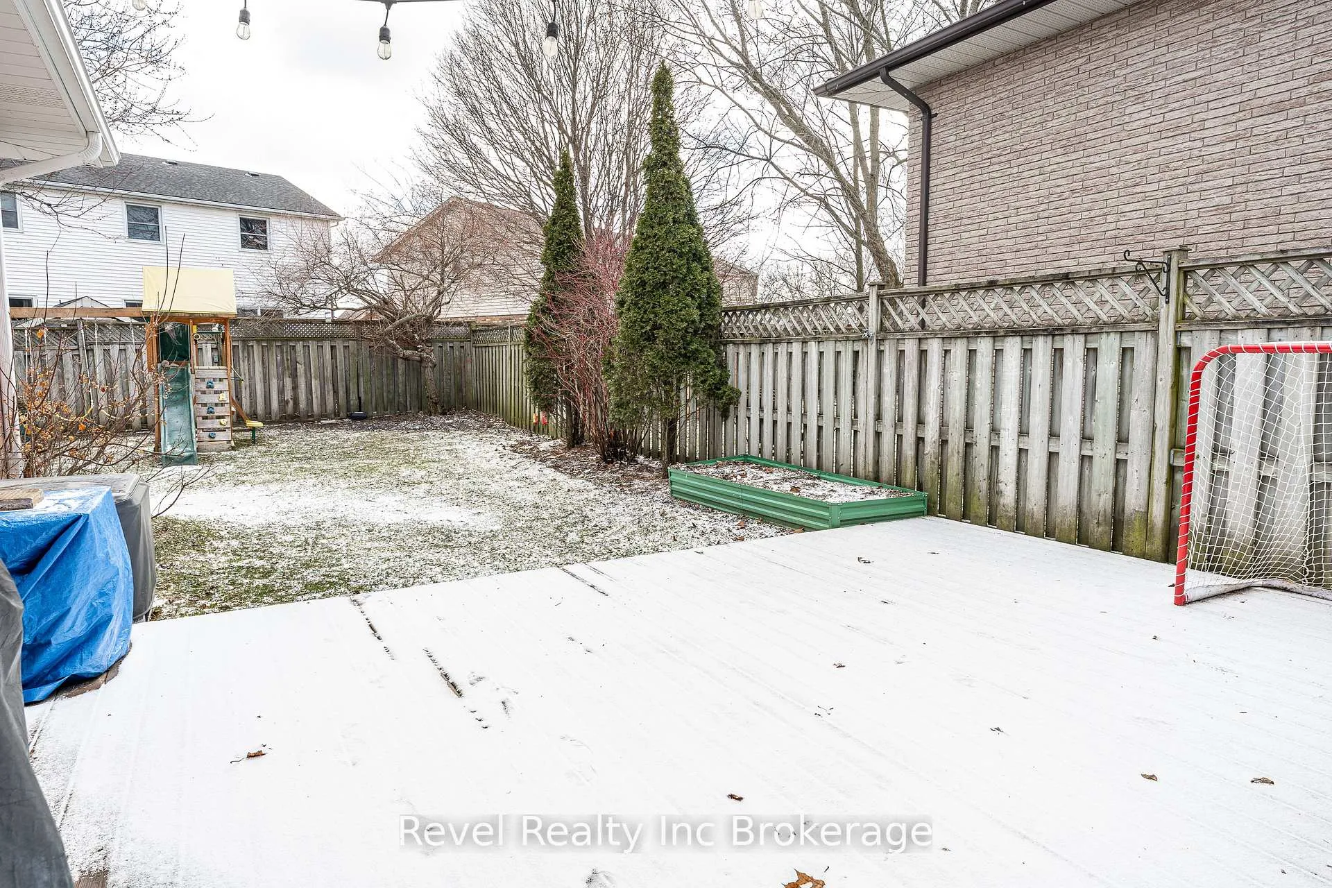 Photo 25 of 195 Freeland Drive, Stratford — HOMEH