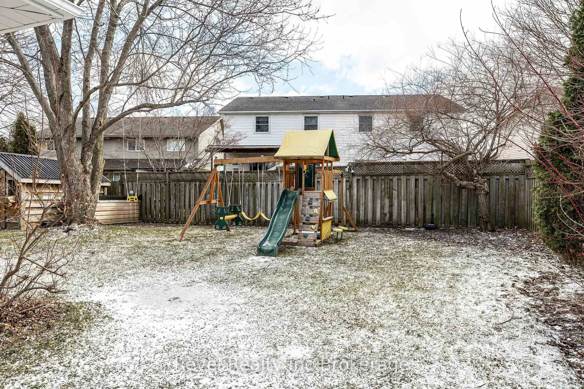Photo 26 of 195 Freeland Drive, Stratford — HOMEH