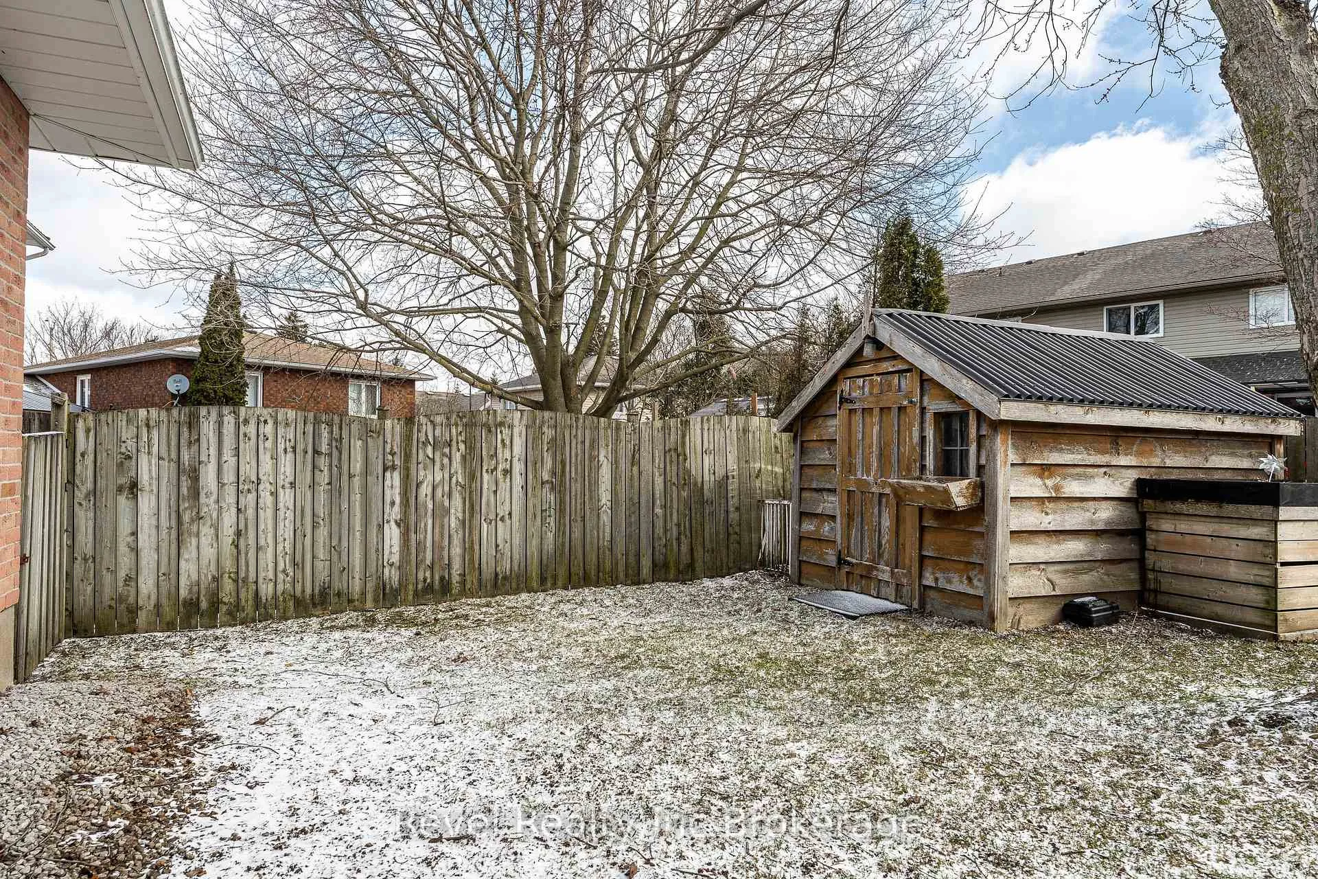 Photo 27 of 195 Freeland Drive, Stratford — HOMEH