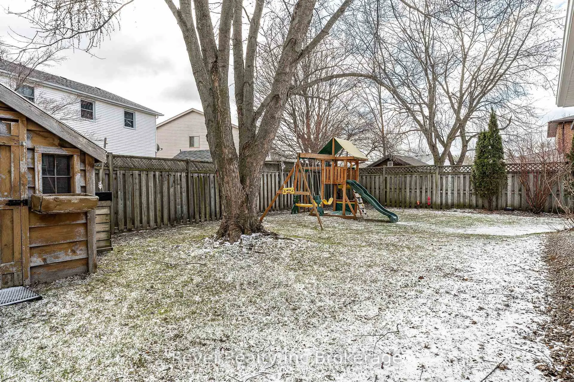 Photo 28 of 195 Freeland Drive, Stratford — HOMEH