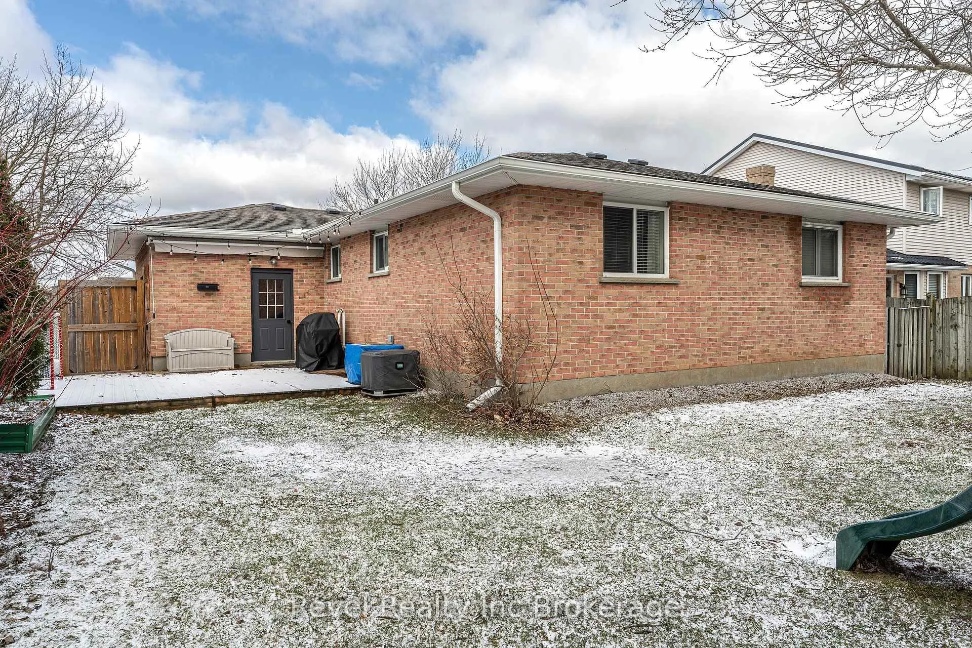 Photo 29 of 195 Freeland Drive, Stratford — HOMEH