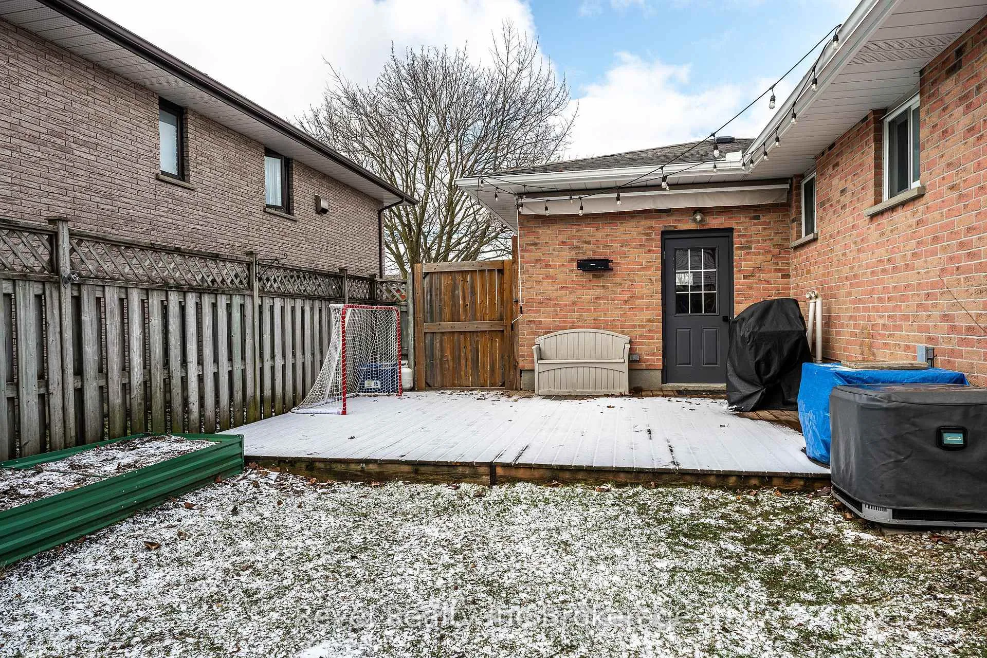 Photo 30 of 195 Freeland Drive, Stratford — HOMEH
