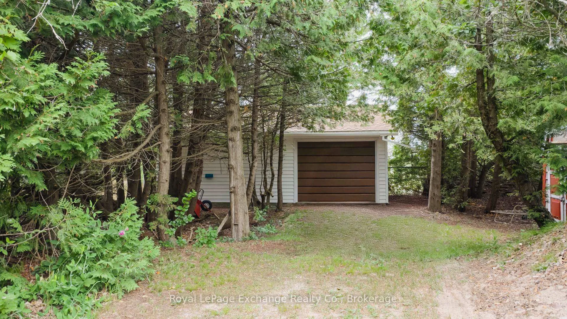 Photo 16 of 40 vozka Drive, Huron-Kinloss — HOMEH