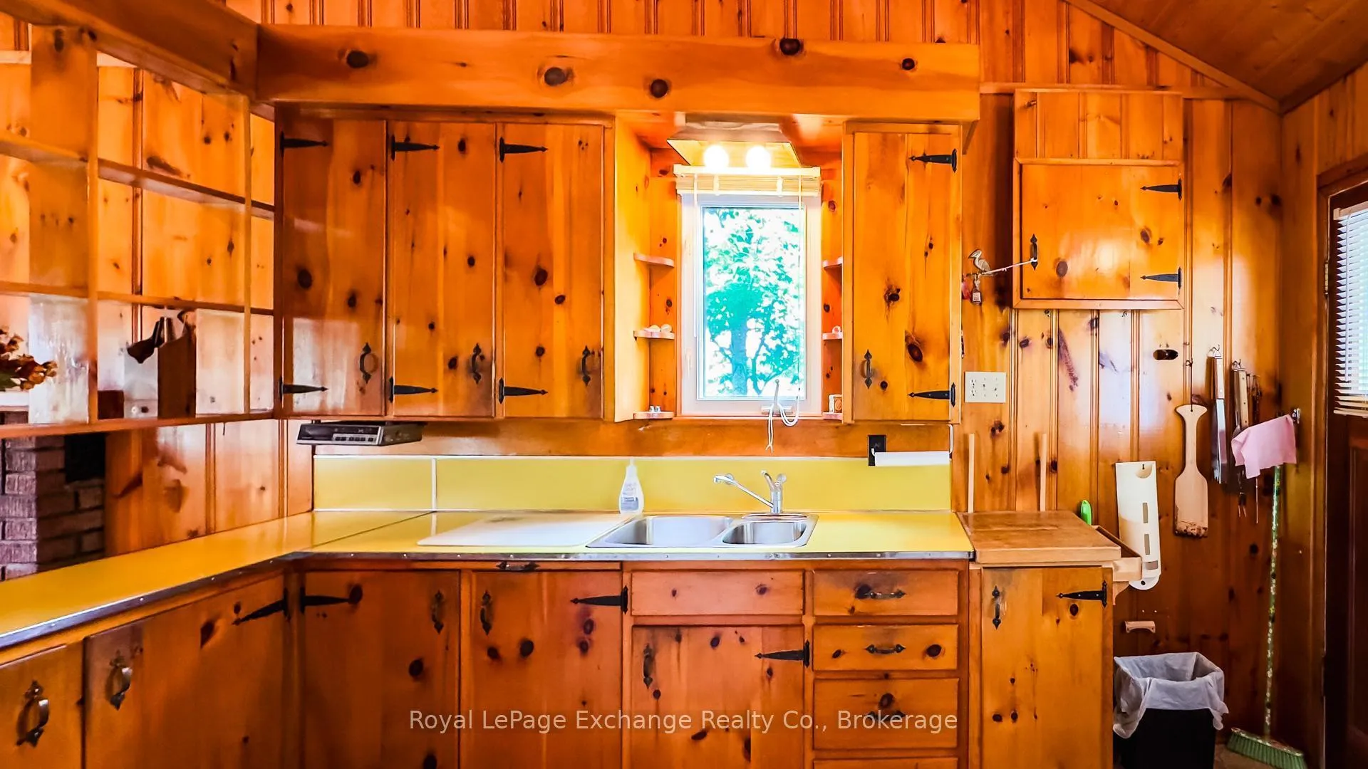 Photo 19 of 40 vozka Drive, Huron-Kinloss — HOMEH