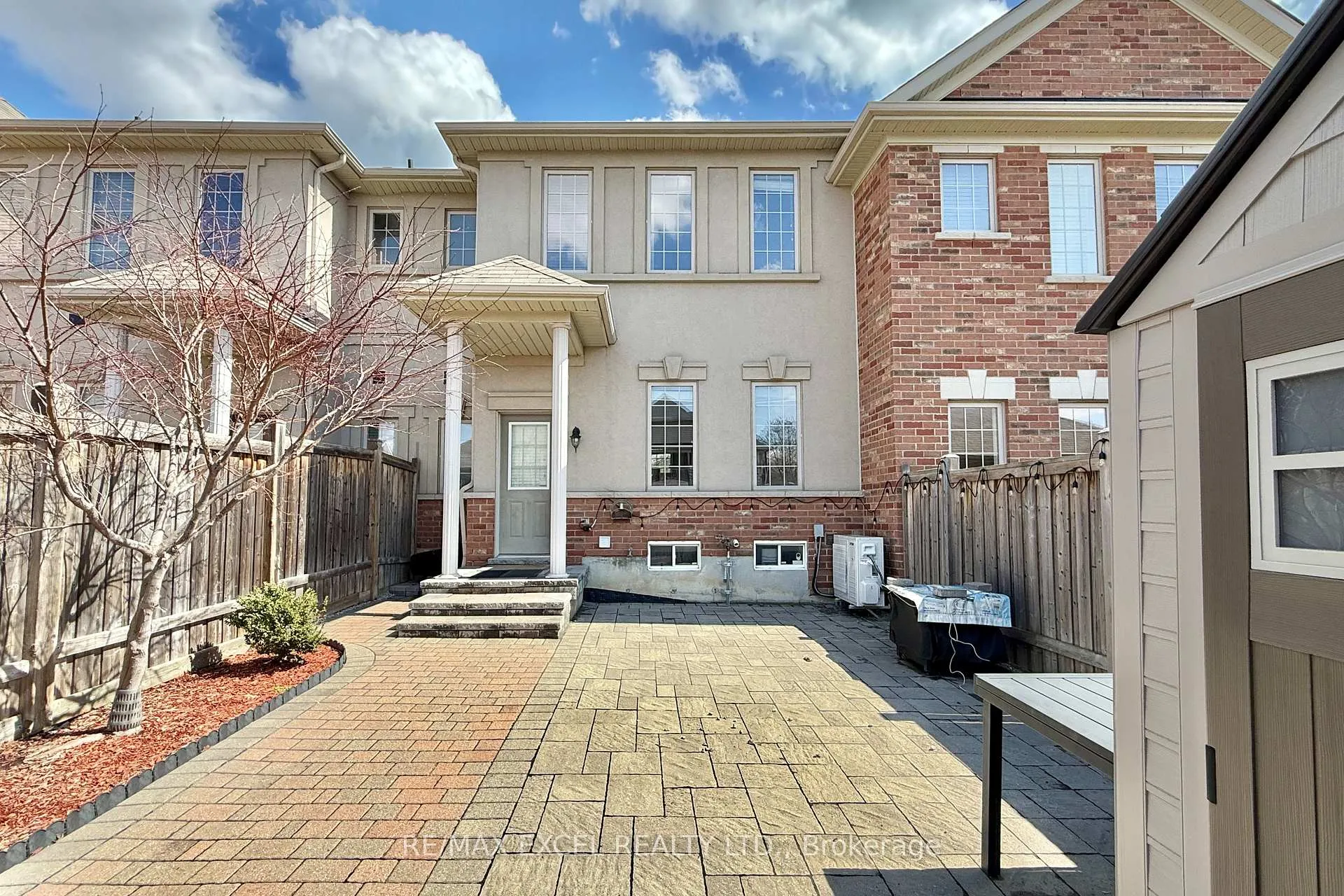 Photo 4 of 55 Vettese Court, Markham, Box Grove — HOMEH