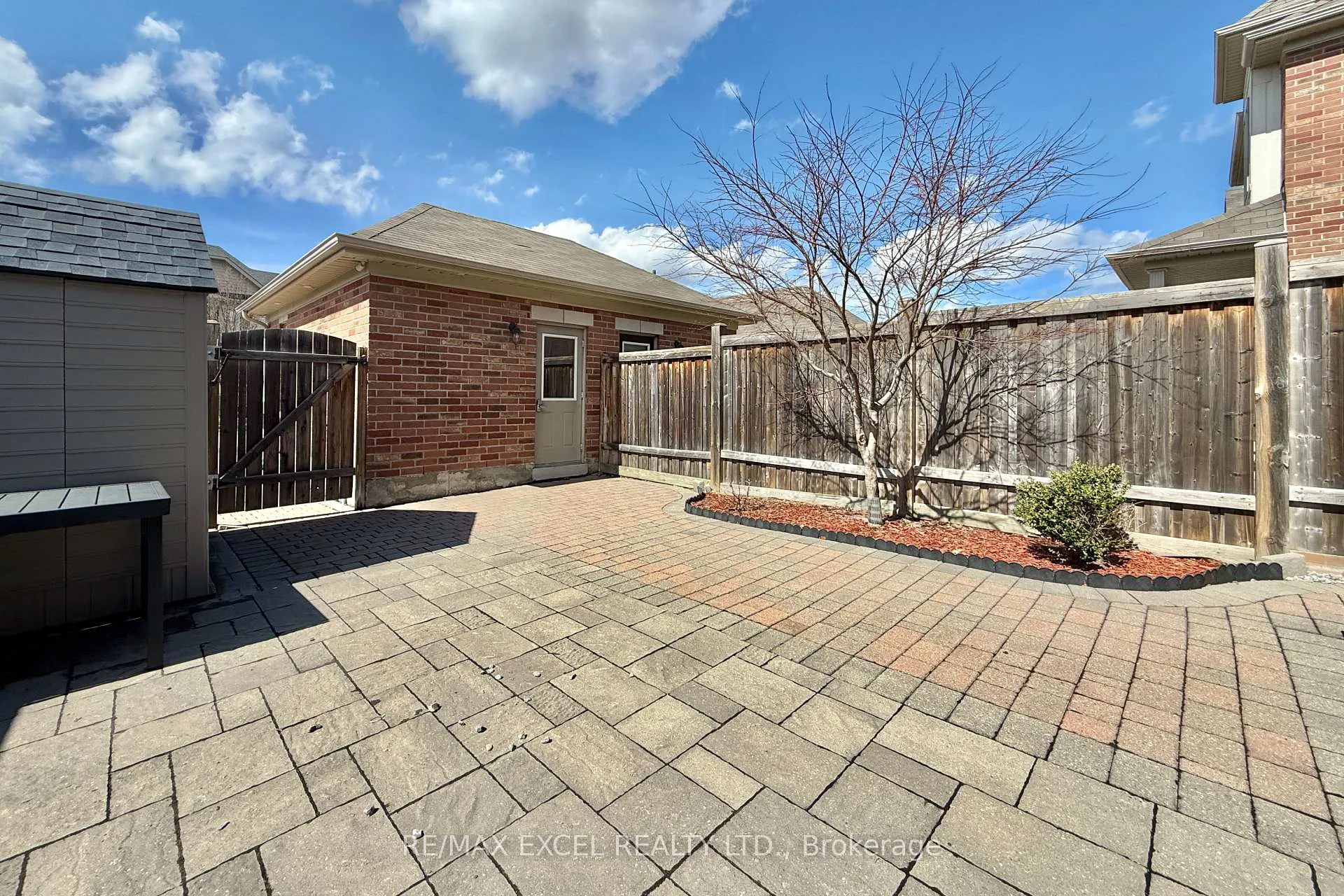Photo 5 of 55 Vettese Court, Markham, Box Grove — HOMEH