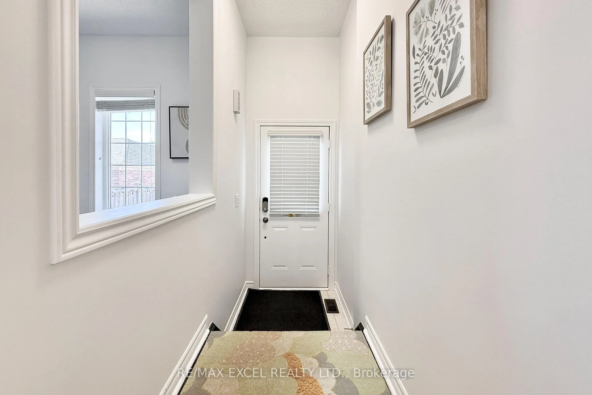 Photo 8 of 55 Vettese Court, Markham, Box Grove — HOMEH