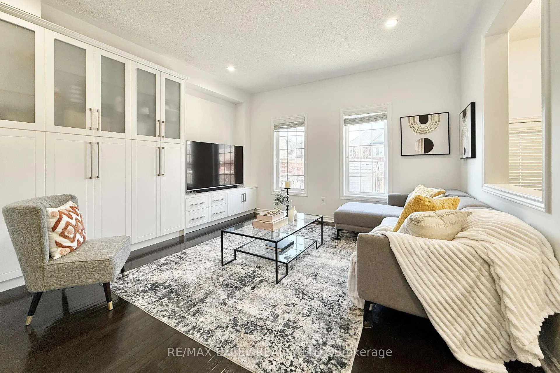 Photo 11 of 55 Vettese Court, Markham, Box Grove — HOMEH