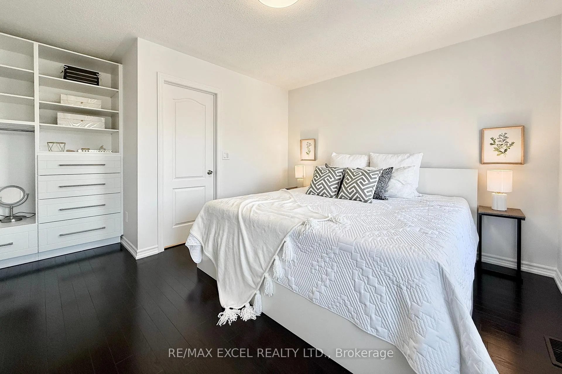 Photo 21 of 55 Vettese Court, Markham, Box Grove — HOMEH