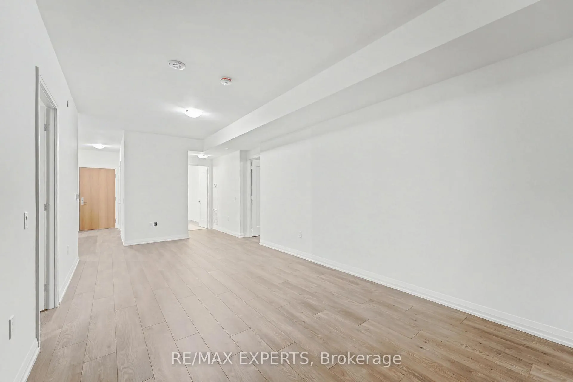 Photo 13 of Unit 421, 8960 Jane Street, Vaughan, Vellore Village — HOMEH