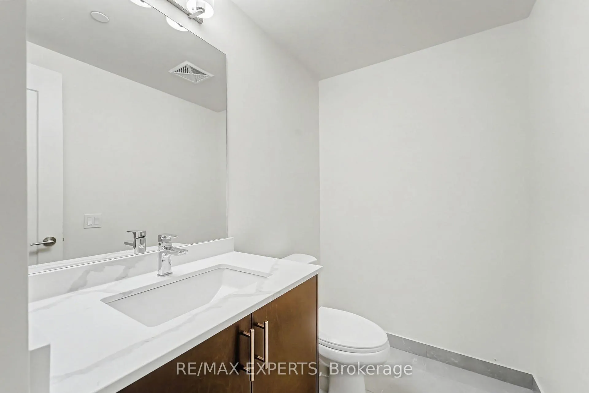 Photo 15 of Unit 421, 8960 Jane Street, Vaughan, Vellore Village — HOMEH