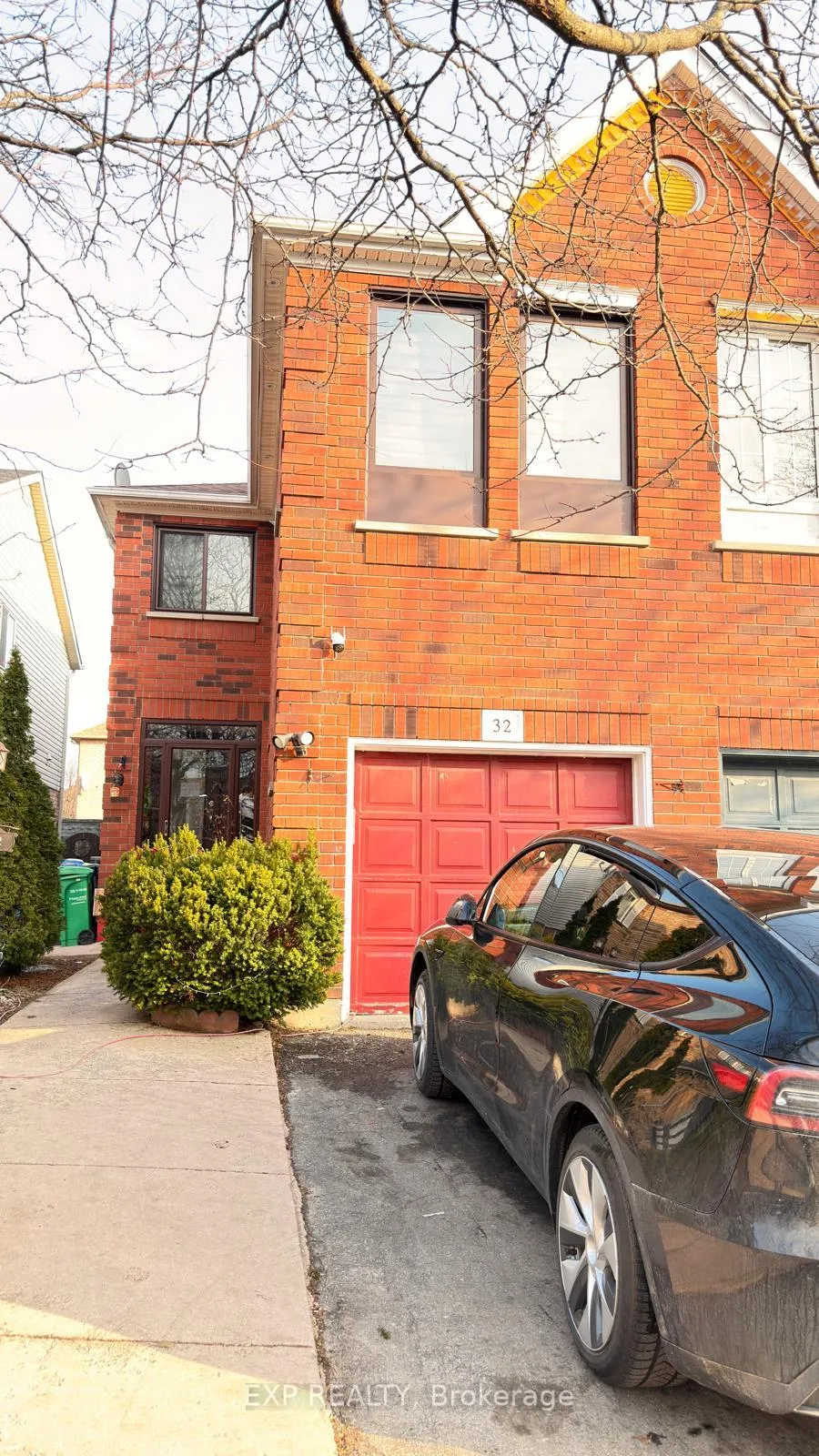 Photo 2 of 32 Cordgrass Crescent, Brampton, Sandringham-Wellington — HOMEH