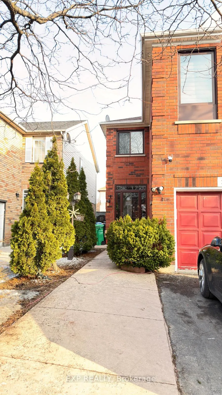 Photo 3 of 32 Cordgrass Crescent, Brampton, Sandringham-Wellington — HOMEH