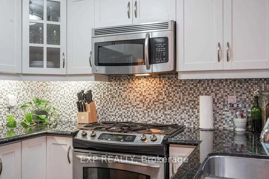 Photo 29 of 32 Cordgrass Crescent, Brampton, Sandringham-Wellington — HOMEH