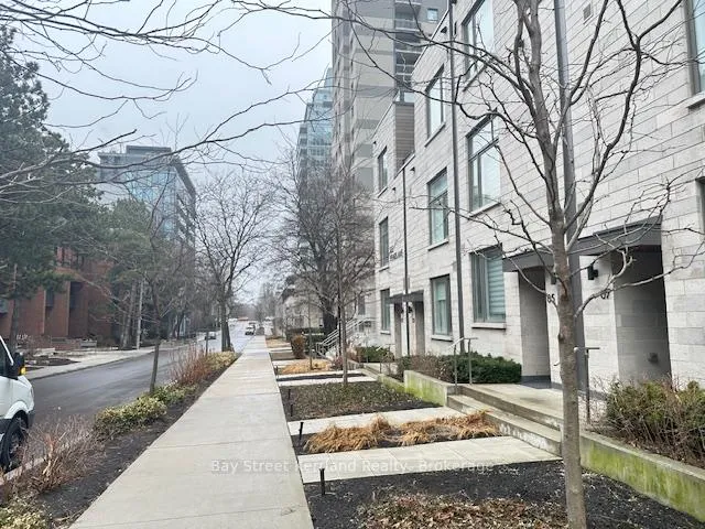 Photo 11 of Unit #9 -Room B, 165 Pears Avenue, Toronto, The Annex — HOMEH
