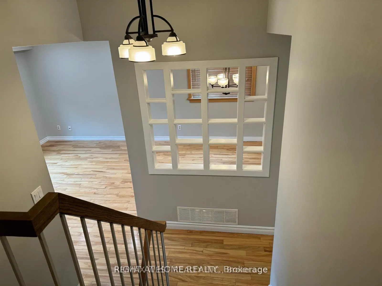 Photo 14 of 43 Clover Avenue, Barrie, Allandale Heights — HOMEH