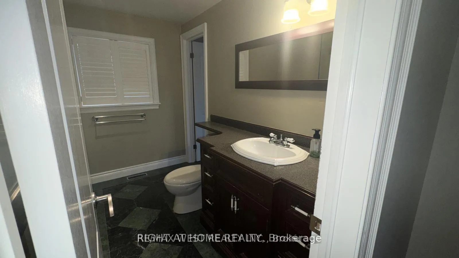 Photo 16 of 43 Clover Avenue, Barrie, Allandale Heights — HOMEH