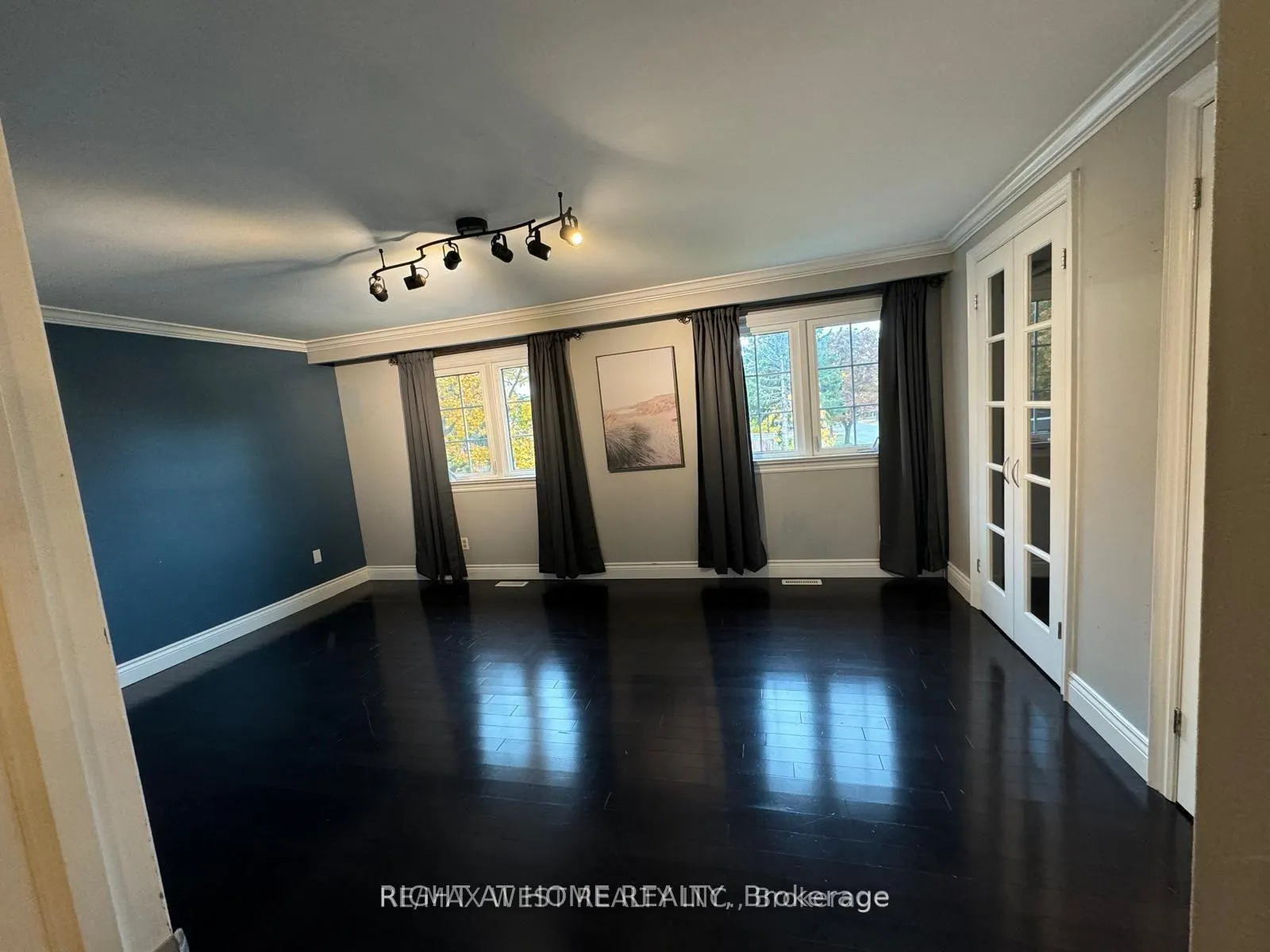 Photo 19 of 43 Clover Avenue, Barrie, Allandale Heights — HOMEH