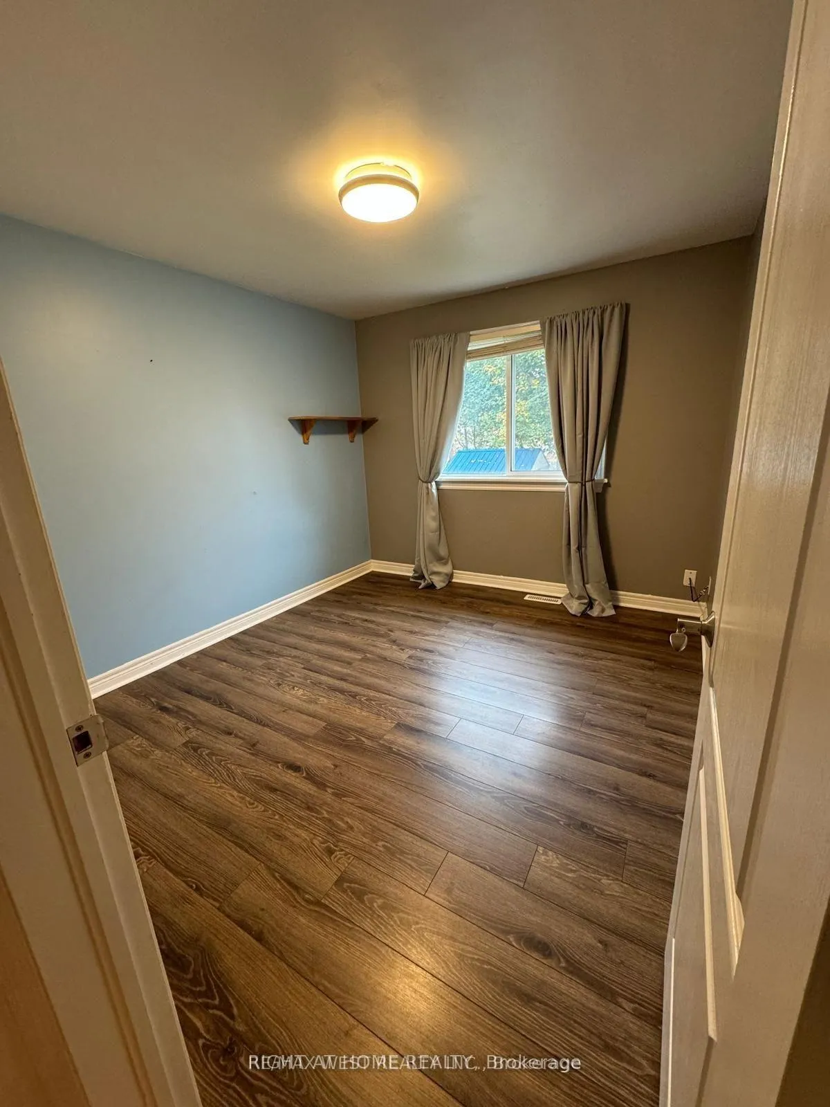 Photo 24 of 43 Clover Avenue, Barrie, Allandale Heights — HOMEH