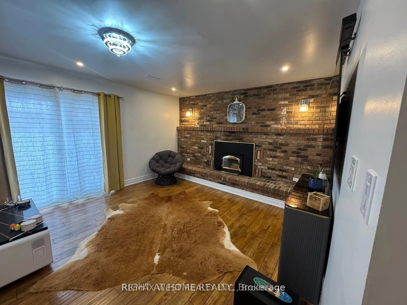 Photo 26 of 43 Clover Avenue, Barrie, Allandale Heights — HOMEH