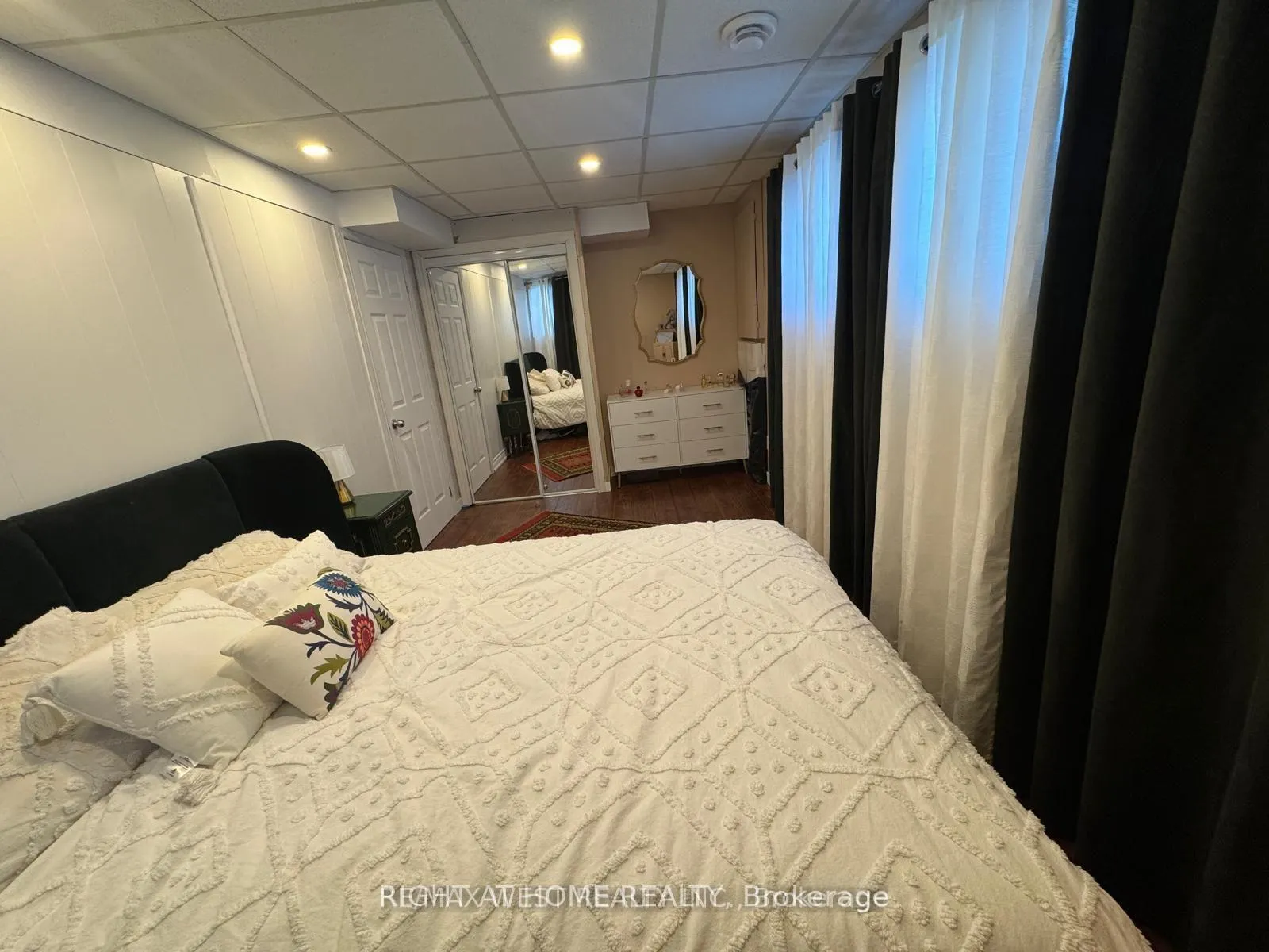 Photo 32 of 43 Clover Avenue, Barrie, Allandale Heights — HOMEH
