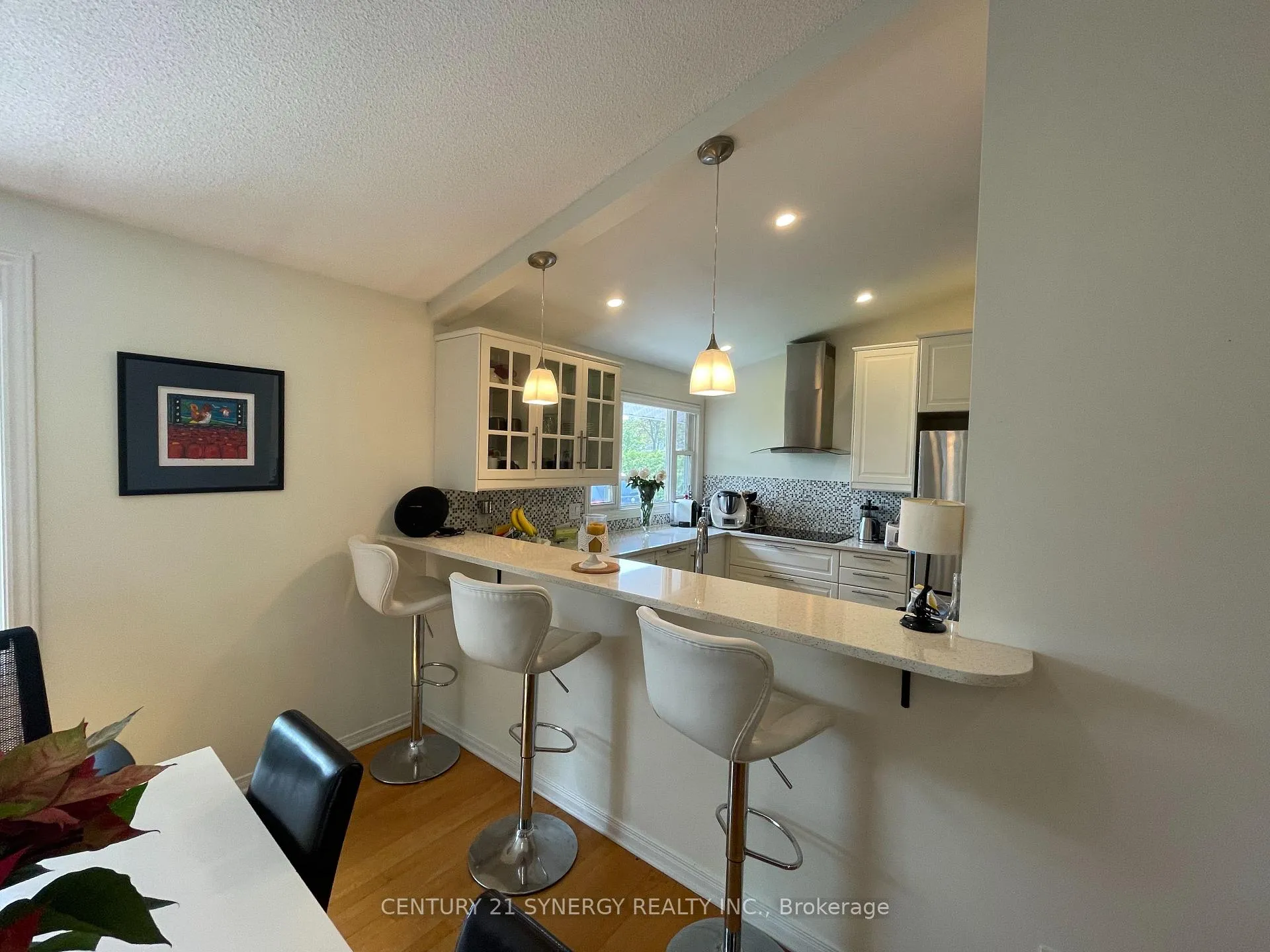 Photo 12 of 639 Glenhurst Crescent, Ottawa, Beacon Hill North — HOMEH