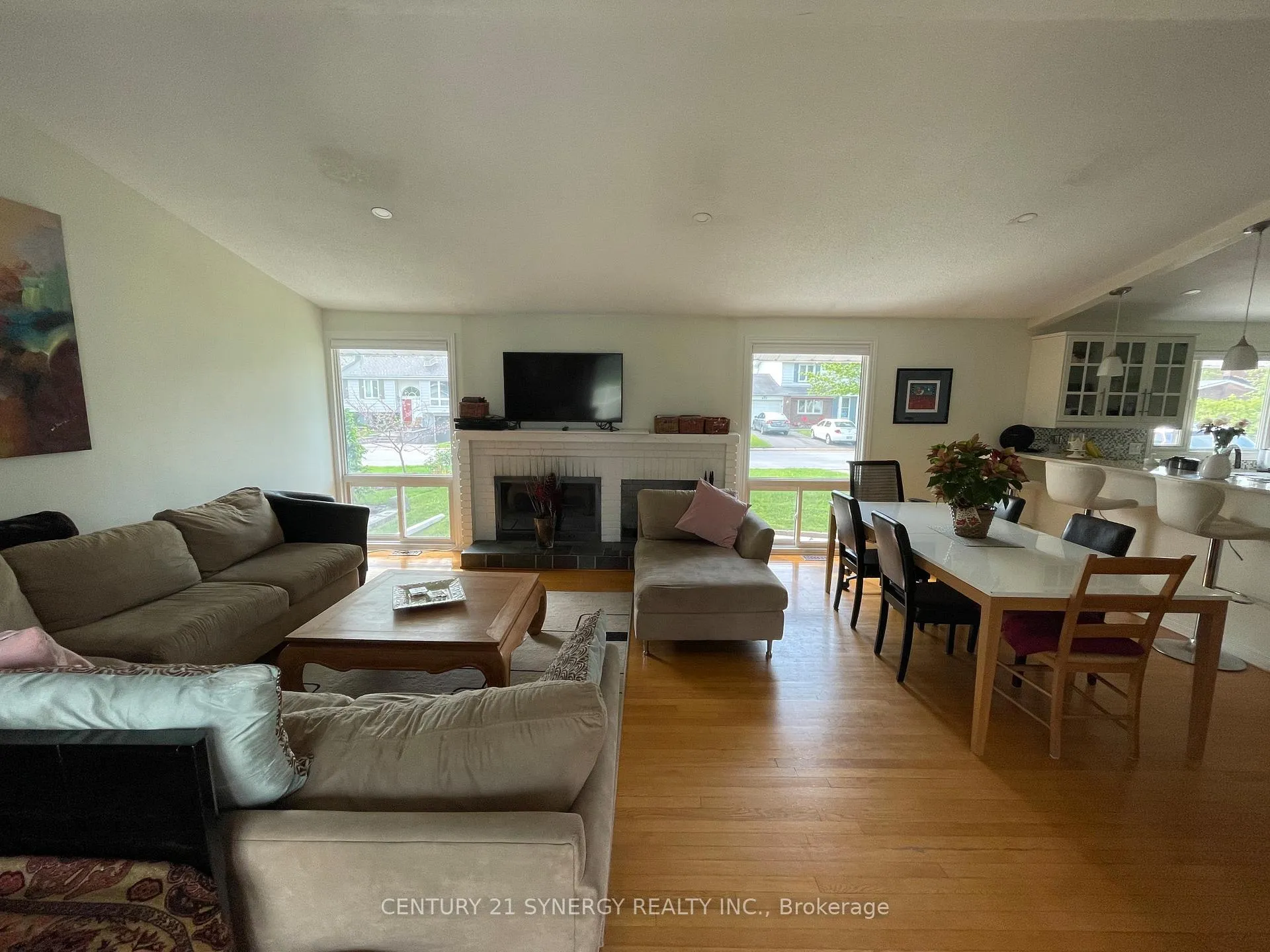Photo 13 of 639 Glenhurst Crescent, Ottawa, Beacon Hill North — HOMEH
