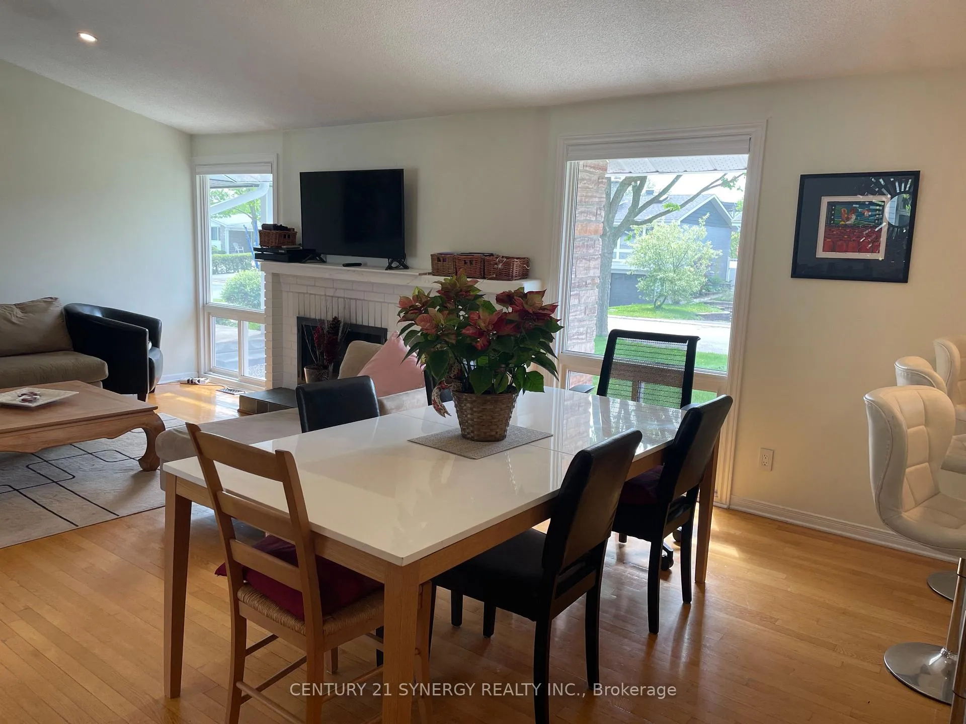 Photo 14 of 639 Glenhurst Crescent, Ottawa, Beacon Hill North — HOMEH