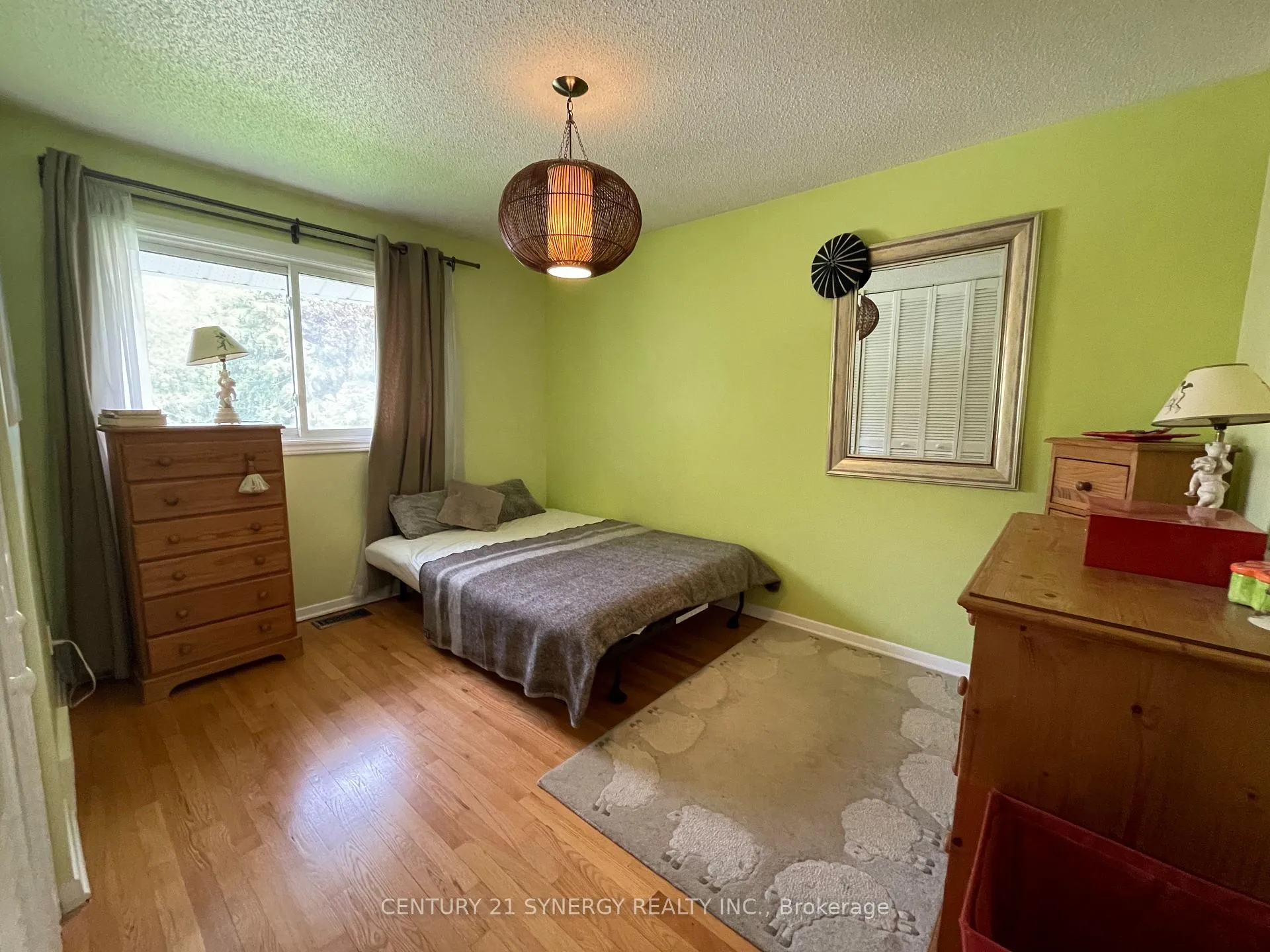 Photo 18 of 639 Glenhurst Crescent, Ottawa, Beacon Hill North — HOMEH