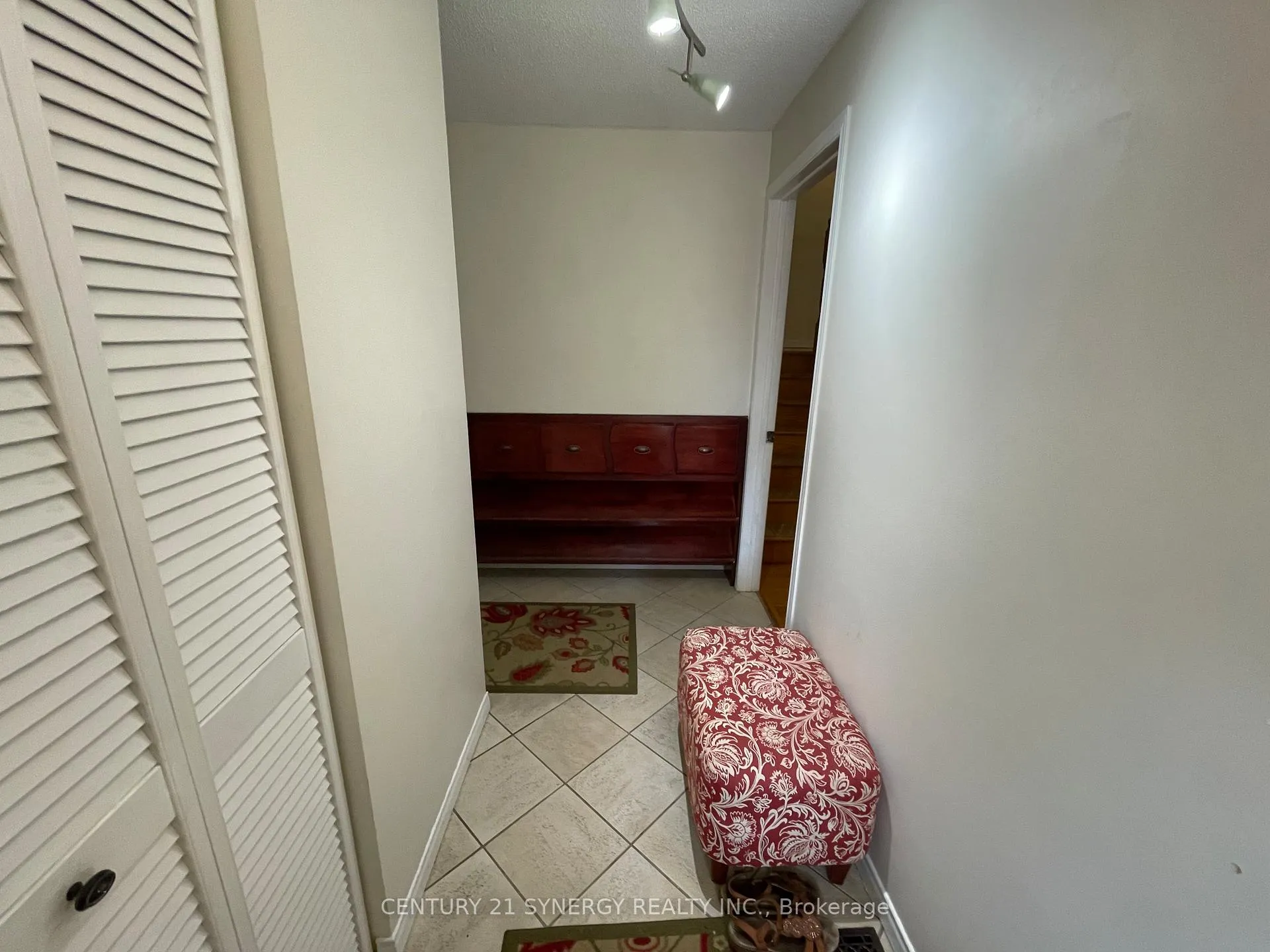 Photo 21 of 639 Glenhurst Crescent, Ottawa, Beacon Hill North — HOMEH