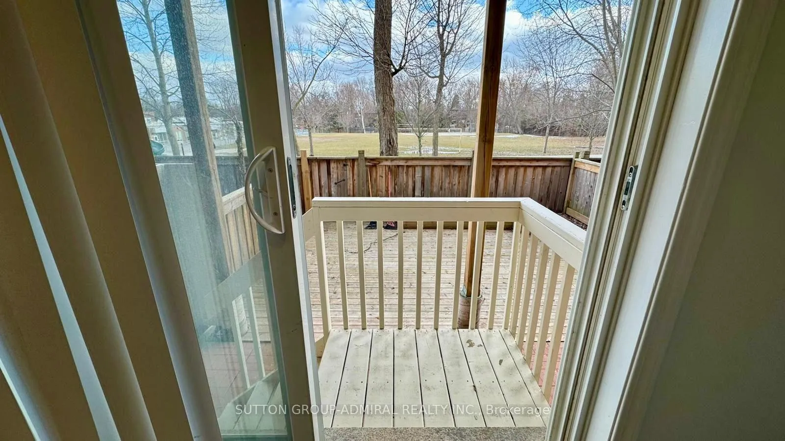 Photo 10 of 54 Heron Park Pl, Scarborough, West Hill — HOMEH