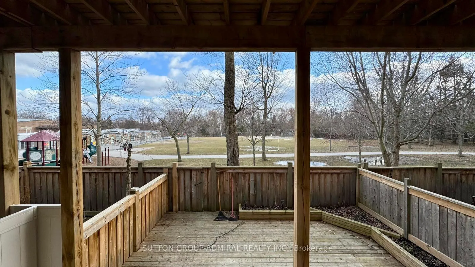 Photo 11 of 54 Heron Park Pl, Scarborough, West Hill — HOMEH