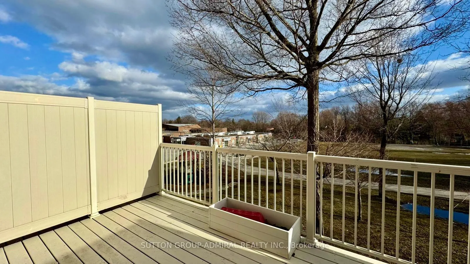 Photo 21 of 54 Heron Park Pl, Scarborough, West Hill — HOMEH