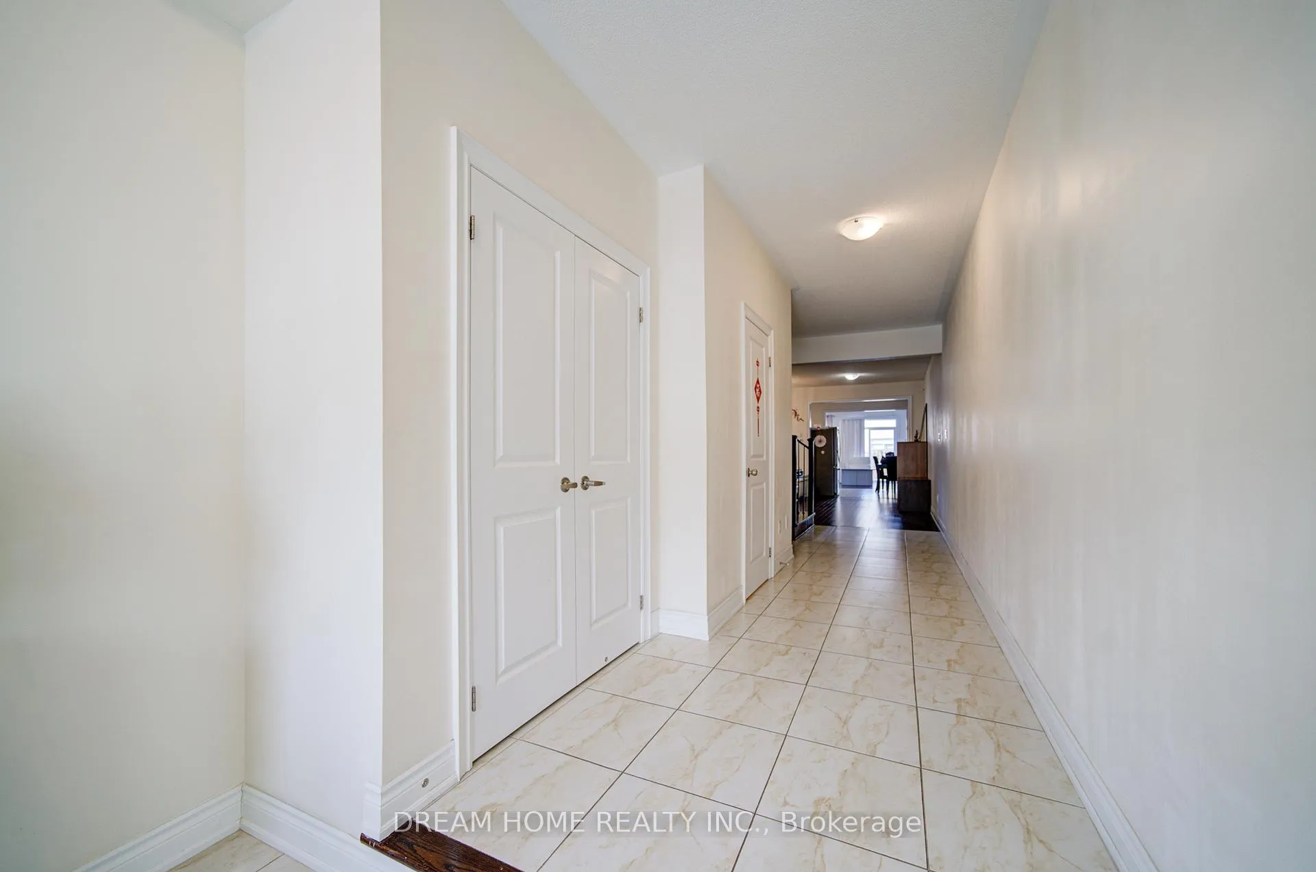 Photo 3 of 66 Mohandas Drive, Markham, Cedarwood — HOMEH