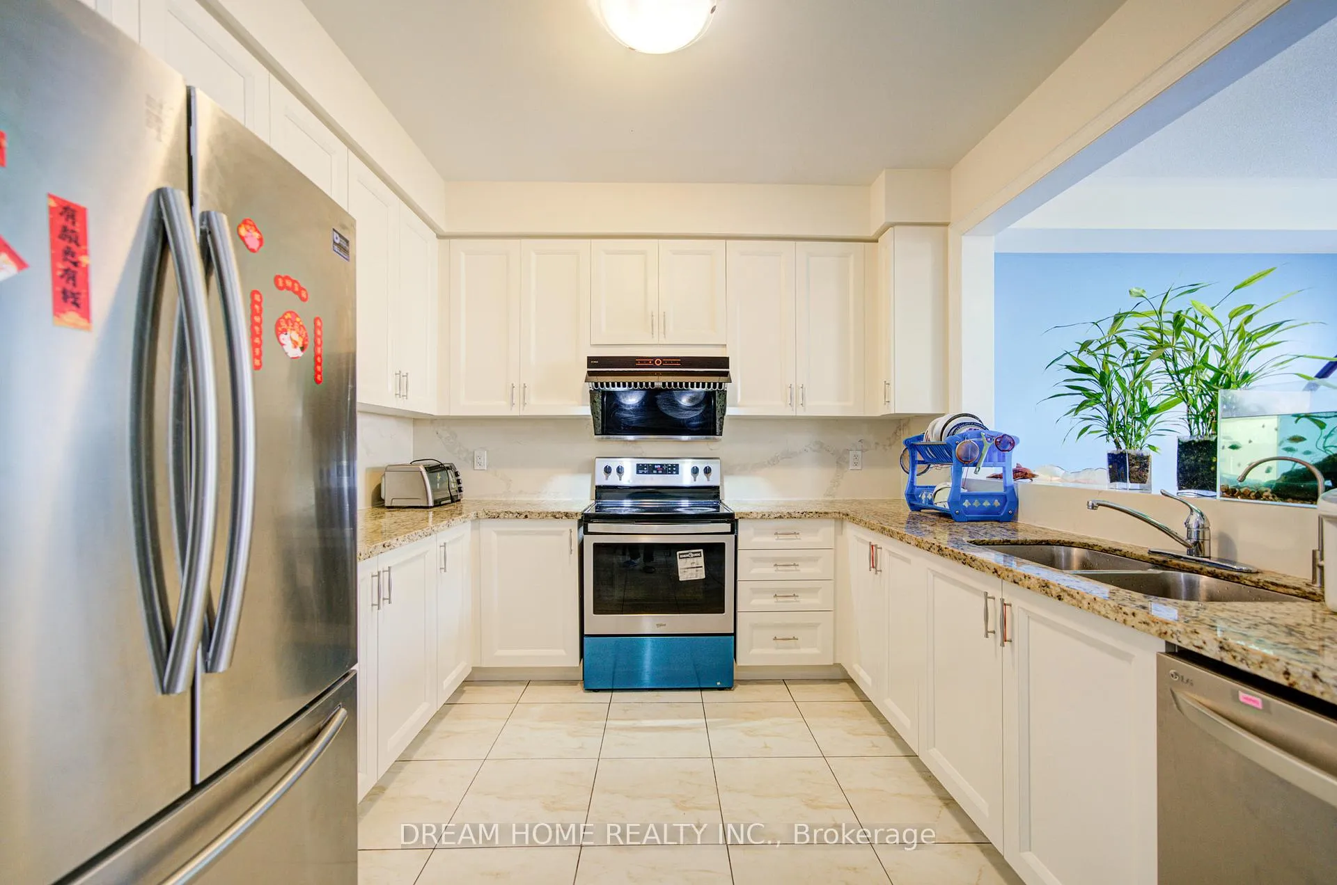Photo 4 of 66 Mohandas Drive, Markham, Cedarwood — HOMEH