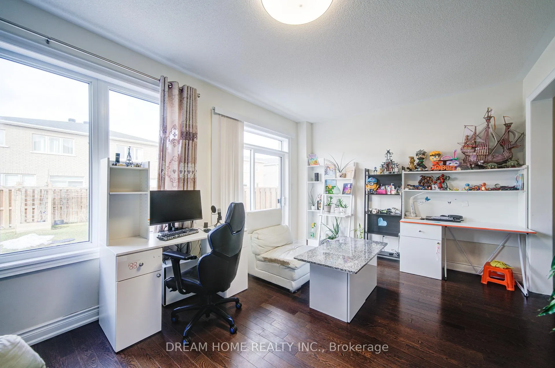 Photo 9 of 66 Mohandas Drive, Markham, Cedarwood — HOMEH
