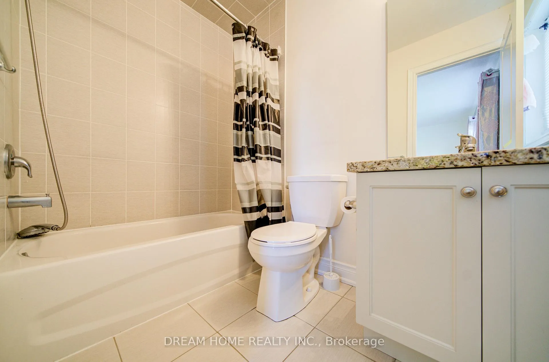 Photo 29 of 66 Mohandas Drive, Markham, Cedarwood — HOMEH